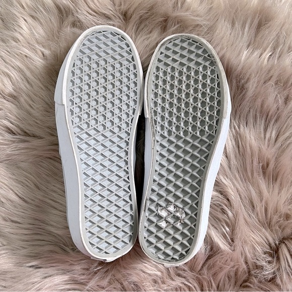 VANS Silver Sparkly Skate Shoe Sneakers - Picture 5 of 7